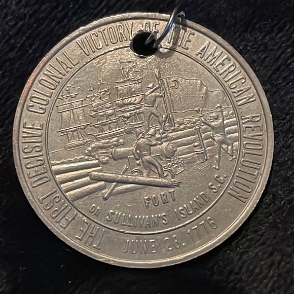 Bicentennial Coin Pendant - Charleston South Carolina Bicentennial 1776 1976 - Picture 5 of 6